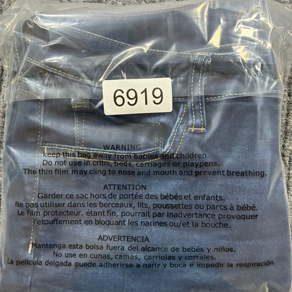 Arizona Jean Co Womens Skinny Jeans Size 11 Dark Wash Stretch Denim Low Rise - Picture 9 of 9